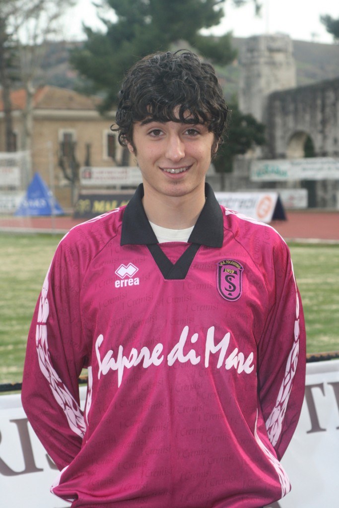 Nicola Malaccari centrocampista del Tolentino