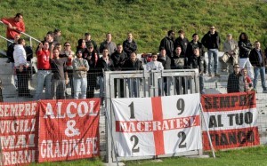 maceratese-vis pesaro tifosi maceratese-vis pesaro tifosi