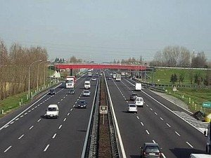 autostrada_cavalcavia_web--400x300 autostrada_cavalcavia_web-400x300-300x225