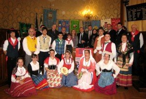 Folk1-300x205