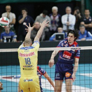 Stankovic contro Modena Stankovic-contro-Modena