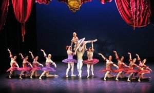 les ballets trocadero de montecarlo (9) les-ballets-trocadero-de-montecarlo-9-300x181