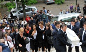 funerale sofia (1) funerale-sofia-1-300x180