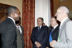 visita_ambasciatore_6 visita_ambasciatore_6-300x200