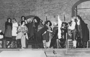 BalloInMaschera1975-1-300x191