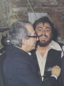 PavarottilLucianoRigoletto1975PavarottiLucianoPerucciCarlo-1-226x300