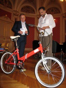 bicicletta110610a-225x300