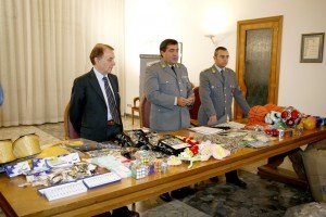 finanza_sequestro_materiale_3 finanza_sequestro_materiale_3-300x200