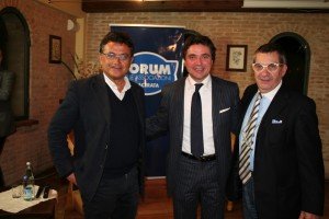 IMG_8370 IMG_8370-300x200