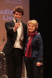 premiosisme_colantoni_loconsegnaPaolaNicolini premiosisme_colantoni_loconsegnaPaolaNicolini