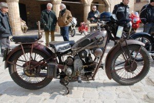 Montelupone - Moto Guzzi Sport 15 Montelupone-Moto-Guzzi-Sport-15-300x201