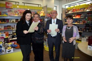 premiati_dalle_poste_2 premiati_dalle_poste_2-300x199