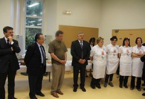 6 - Autorità e le mitiche cuoche della Pro Loro di Piediripa 6-Autorità-e-le-mitiche-cuoche-della-Pro-Loro-di-Piediripa-300x205