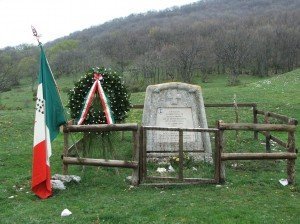 Monumento-cap.-Salvatore-Valerio