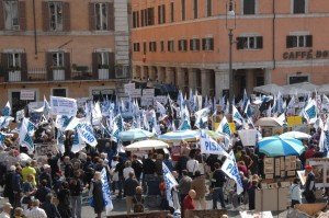 manifestazione_10 manifestazione_10-300x199