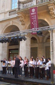 coro2-195x300