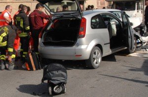 incidente-frontale-s.s.-fontespina-2-300x197