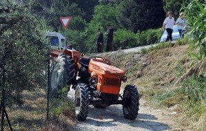 incidente trattore (2) incidente-trattore-2-300x192