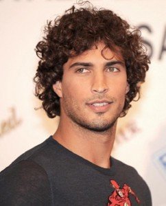 thyago-alves-3 thyago-alves-3-242x300