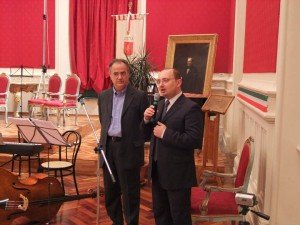 M°-Ermanno-Beccacece-e-Massimiliano-Grufi-Presidente-del-Consiglio-Comunale-di-Recanati