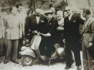 Vespa Club-10- Vespa-Club-10--300x225