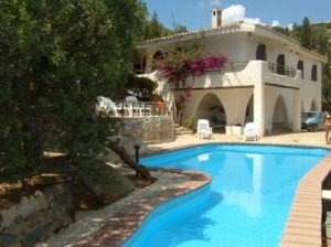 villa con piscina villa-con-piscina