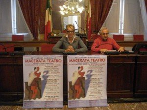 Mc Teatro (1) Mc-Teatro-1-300x225