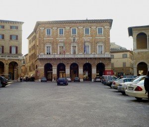 comune piazza libertà1 comune-piazza-libertà1-300x255