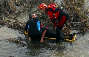 donna si getta dal fiume chienti donna-si-getta-dal-fiume-chienti