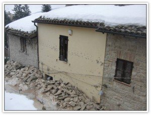 Crollo-muro-8-300x229