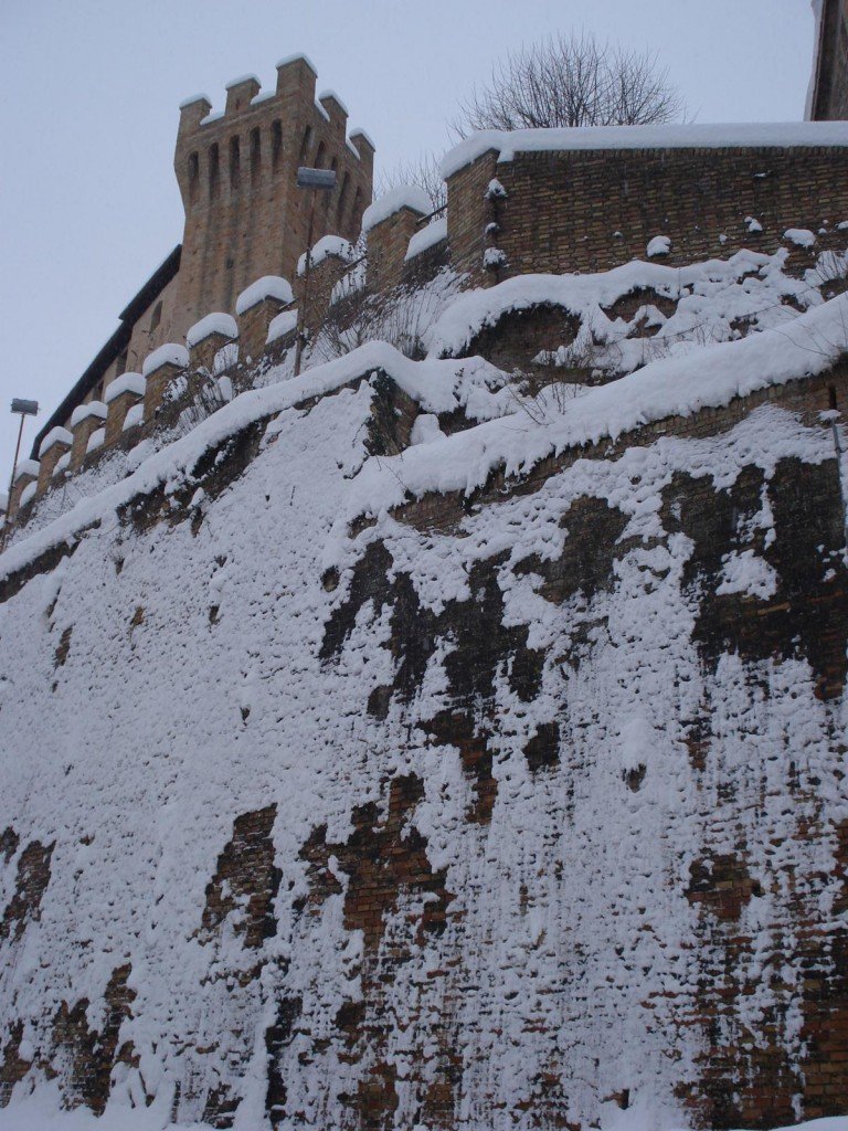 Neve-a-Caldarola-foto-di-Romina-Marchionni-3-768x1024