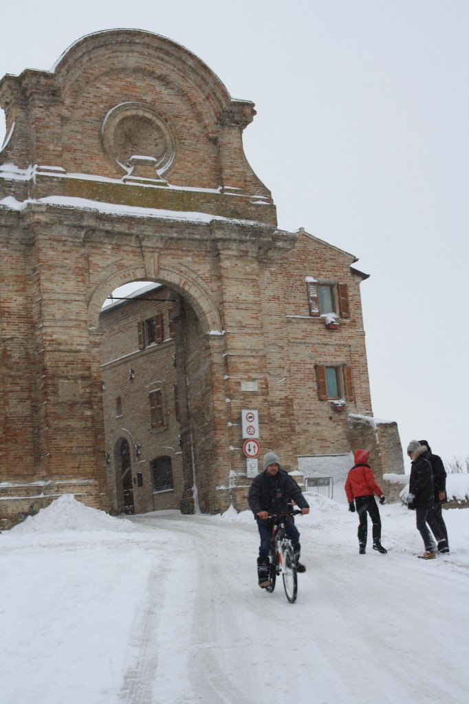 Neve-a-Corridonia-foto-di-Laura-Morresi-51-682x1024