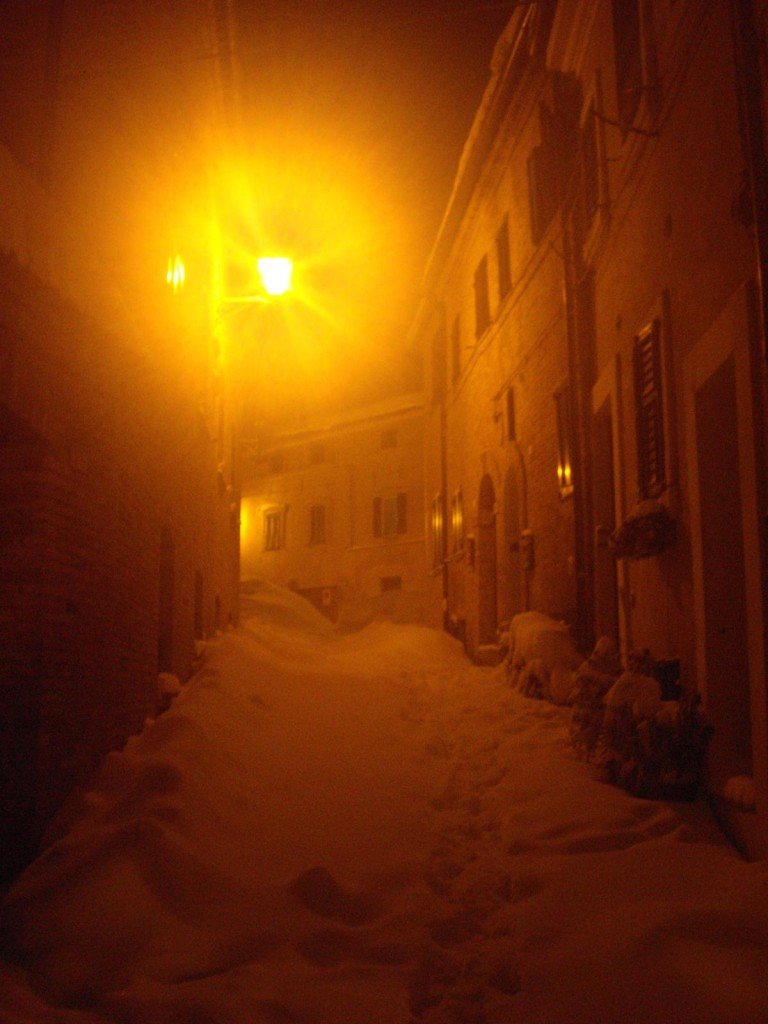 Neve-a-Montecassiano-foto-di-Piergiorgio-Scarponi-29-768x1024
