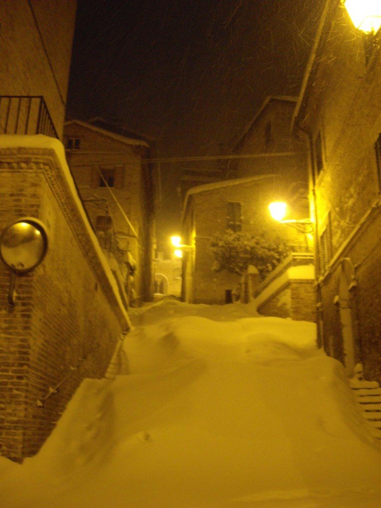 Neve-a-Montecassiano-foto-di-Piergiorgio-Scarponi-7-768x1024