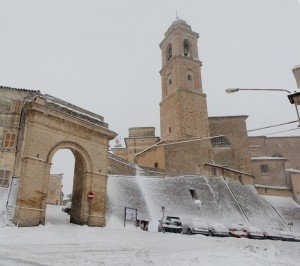 Neve5feb-Pollenza-Massimo-Pierucci-2-1-300x266