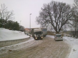 tir_intraversato_per_neve