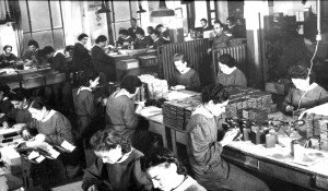 Gabrielli-operaie-al-lavoro1-300x175