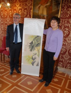 La vice Governatore dello Shandong con il sindaco Carancin La-vice-Governatore-dello-Shandong-con-il-sindaco-Carancin