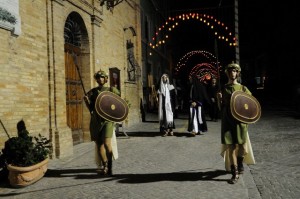 Rievocazione-storica-della-Passione-di-Cristo-_-M.S.-Pietrangeli-_foto-G.Medori-e-M.Tiburzi-17-300x199