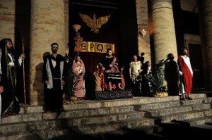 Rievocazione-storica-della-Passione-di-Cristo-_-M.S.-Pietrangeli-_foto-G.Medori-e-M.Tiburzi-9-300x199