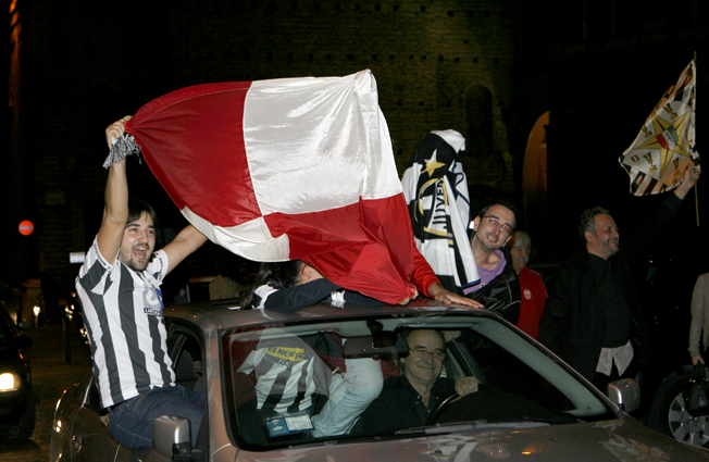 Festa-Juventus-Piazza-della-Libertà-Macerata-14