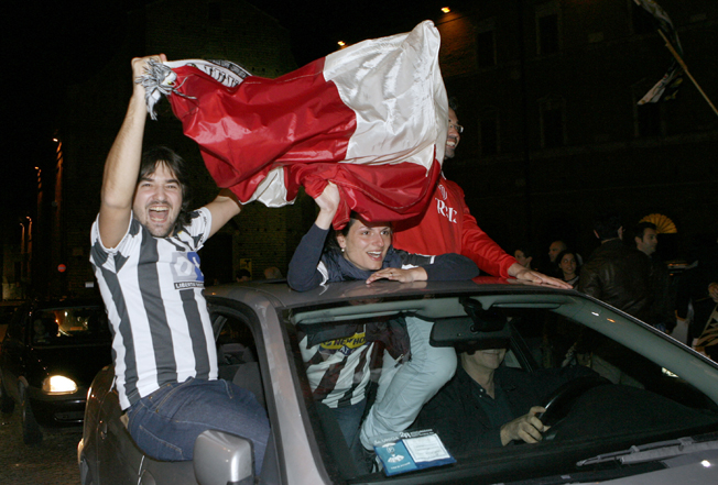 Festa-Juventus-Piazza-della-Libertà-Macerata-15