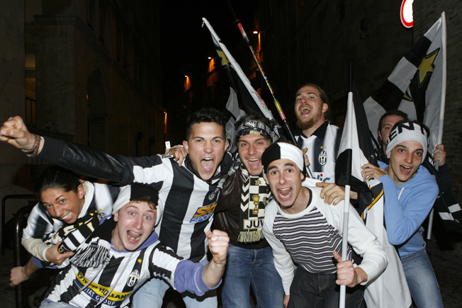 Festa-Juventus-Piazza-della-Libertà-Macerata-4