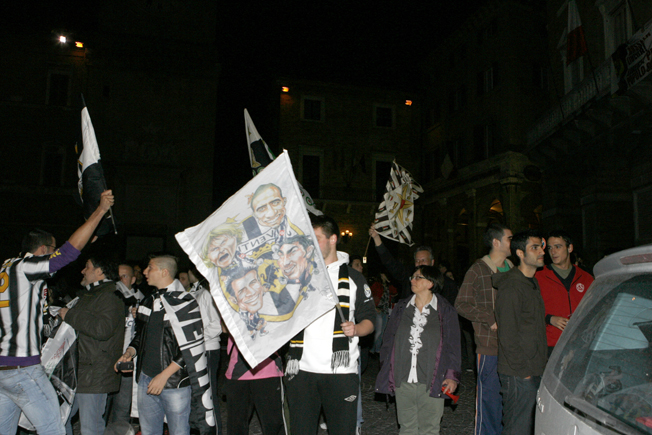 Festa-Juventus-Piazza-della-Libertà-Macerata-7