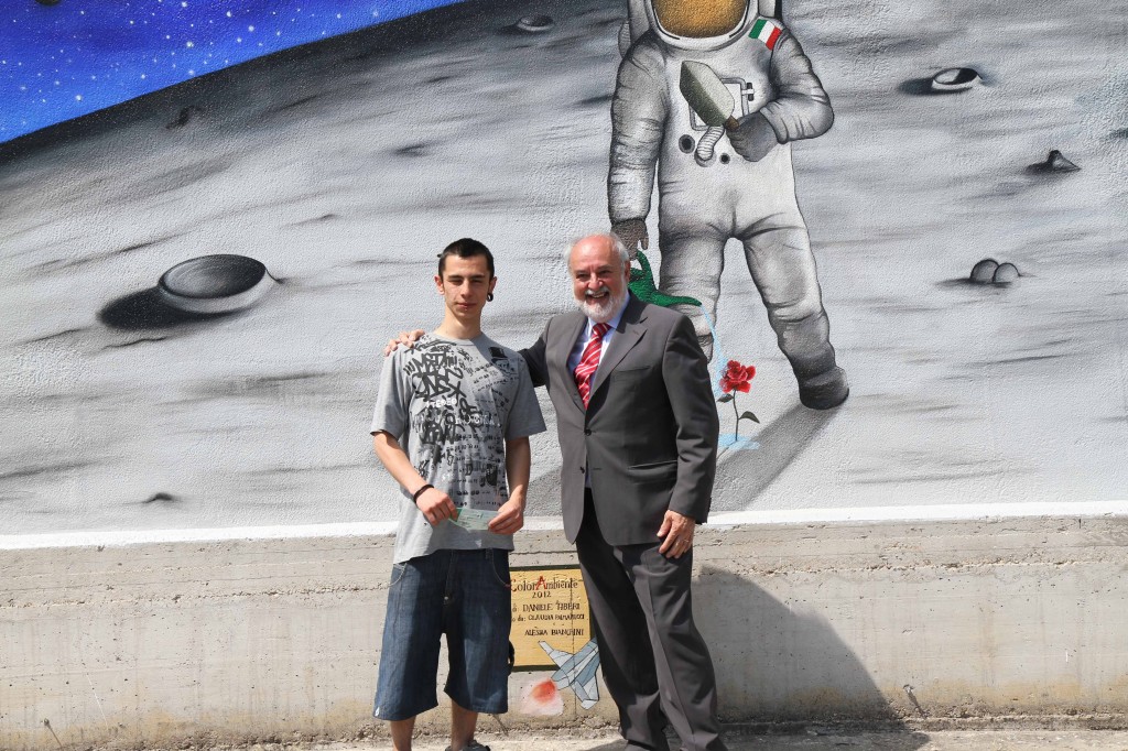 Premiazione vincitore Murale 1 Premiazione-vincitore-Murale-1-1024x682