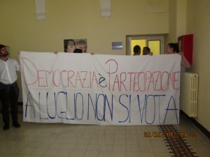 Sit in di protesta (9) Sit-in-di-protesta-9-300x225