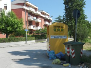 Sporcizia-a-Porto-Recanati-1-300x225