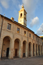 Teatro-delle-Logge-Montecosaro