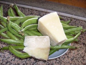 misto-di-formaggi-e-fave