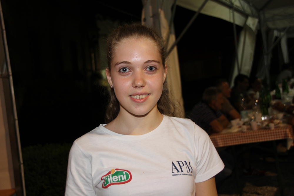 13 - Maria Del Medico convince tutti con il suo sorriso e dice forza azzurri 13-Maria-Del-Medico-convince-tutti-con-il-suo-sorriso-e-dice-forza-azzurri